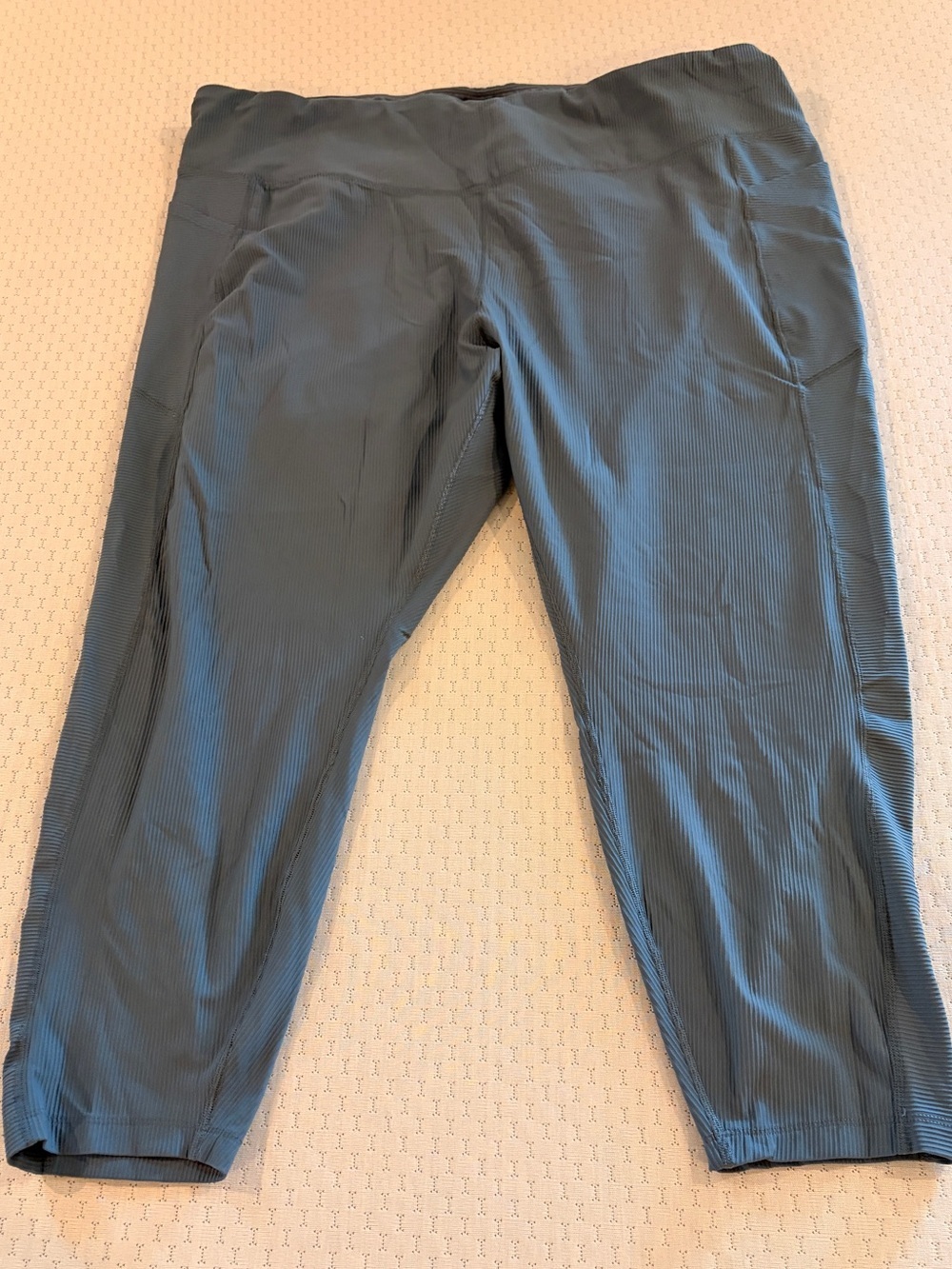 NWOT Women’s Plus Size 4X Old Navy Slate Blue Active Leggings